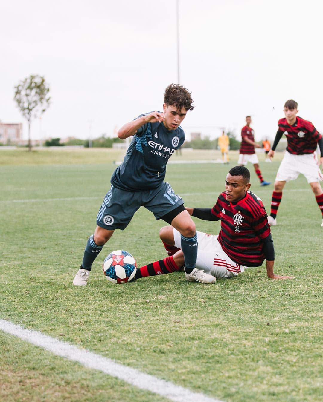 ニューヨーク・シティFCさんのインスタグラム写真 - (ニューヨーク・シティFCInstagram)「Whole lot of #GACup business goin’ on. // #NYCFCAcademy vs. @flamengo this past Tuesday, and  @torontofc on deck at 11:45AM. 🗽#ForTheCity」4月19日 0時10分 - nycfc