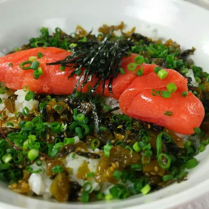 九州うまか 北浜店のインスタグラム：「コースの〆の明太高菜ごはんですよ。  #九州うまか#九州うまか北浜店#北浜#淀屋橋#天満橋#京橋#肥後橋#堺筋本町#大阪#大阪グルメ#居酒屋#日本酒#焼酎#純米#泳ぎイカ#もつ鍋#九州料理#九州#博多#福岡#鹿児島#宮崎#佐賀#長崎#大分#熊本#肉#明太子」