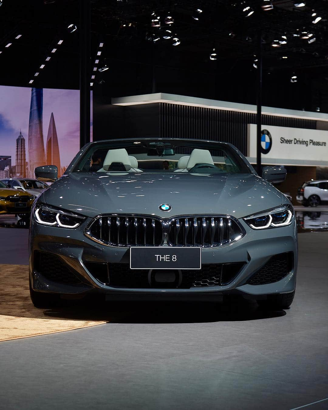 BMWさんのインスタグラム写真 - (BMWInstagram)「Reach the stars easily. THE 8 at Auto Shanghai 2019. #THE8 #BMW #8Series #Convertible #AutoShanghai」4月19日 0時42分 - bmw