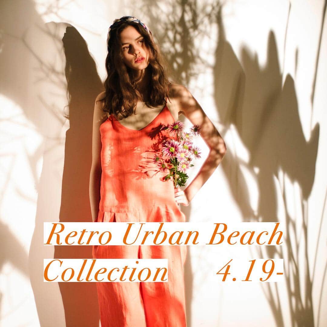 エリオポールのインスタグラム：「Retro Urban Beach Collection 2019.4.19.fri.- ・ カラフルな色使いや小花柄など70年代を想わせるレトロなムードを纏った都会的なリゾートをイメージしたコレクション。定番のリネン素材と清涼感のある異素材をミックスして、アクティブな気分をアップデート。サイズ感にこだわった上質なカットソーや鮮やかなマルチボーダー柄のクルーネックニットなど、夏のバカンスに映える華やかな装いが完成します。 #raspail #HELIOPOLE #salopette #exclusive #ラスパイユ #エリオポール #サロペット #エクスクルーシブ #セレクトショップ #レディースファッション」