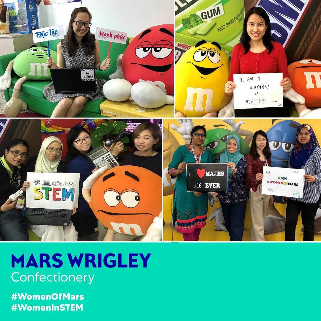 Marsさんのインスタグラム写真 - (MarsInstagram)「When you make brands that put smiles on people’s faces and create better moments for millions, you feel a sense of pride in the Associates behind the magic! We’re lucky to have so many talented @MarsWrigleyConfectionery #WomeninSTEM working to ensure the safety, taste & quality of the treats we love today. 😄 #ProudlyMars」4月19日 1時00分 - marsglobal