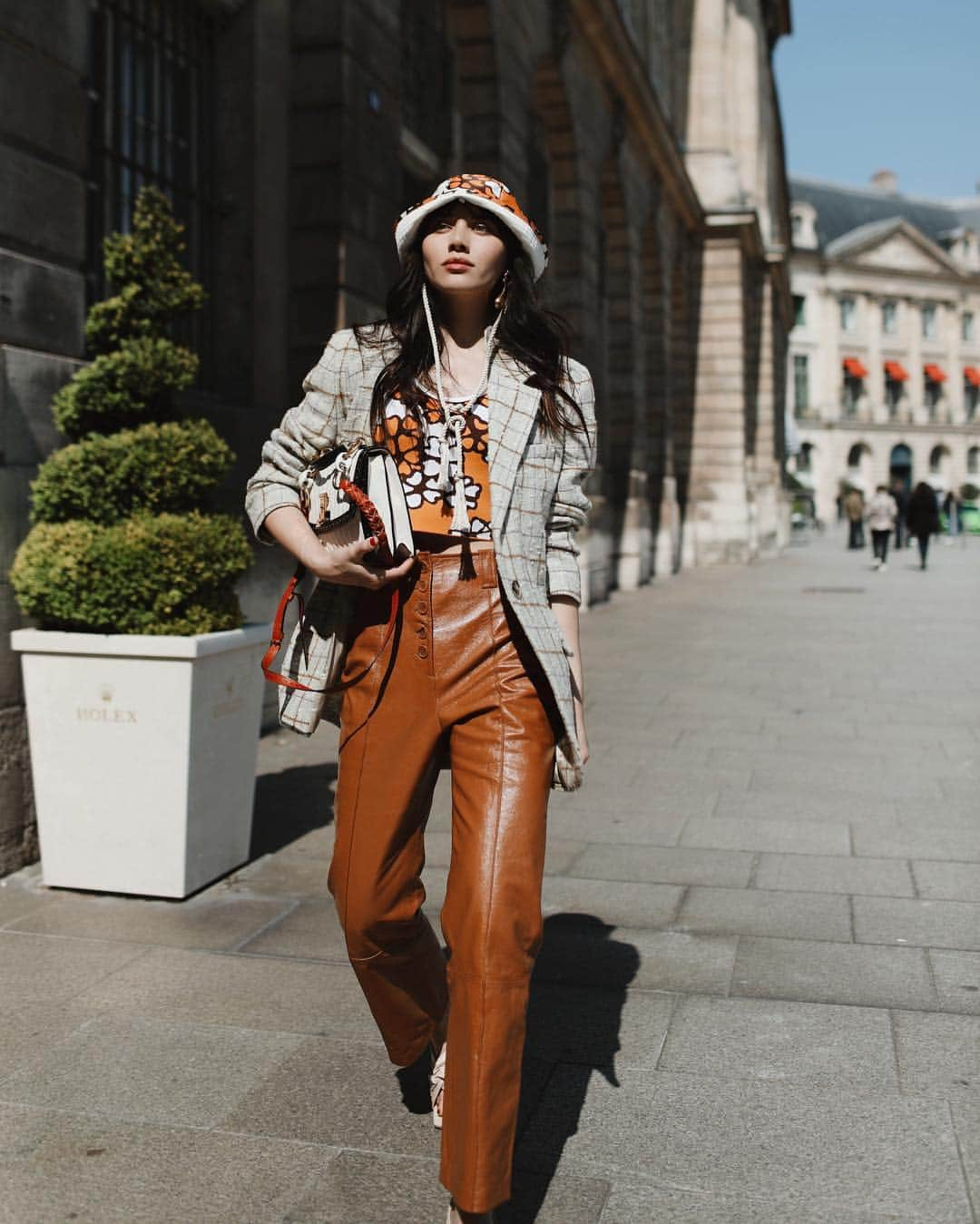 ナタリー・スアレスさんのインスタグラム写真 - (ナタリー・スアレスInstagram)「Bringing the beach to Paris with @shopbop. I call this look: metropolitan surfer. #Shopbop #StyleHigh #SpringStartsNow #ad」4月19日 0時55分 - natalieoffduty