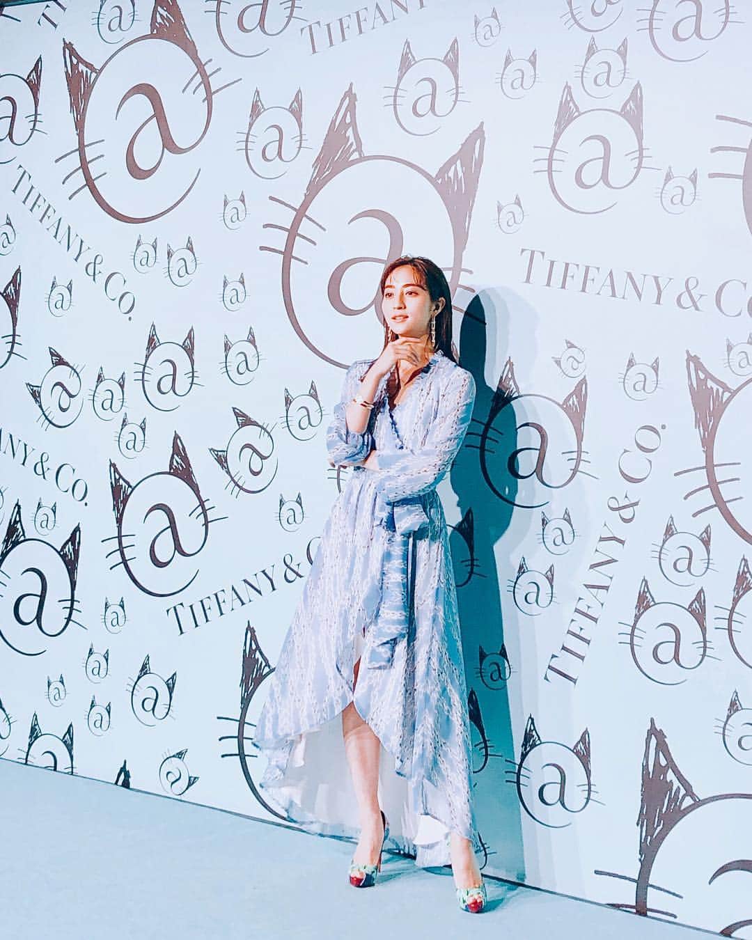 堀田茜さんのインスタグラム写真 - (堀田茜Instagram)「Tiffany&Co. at Harajuku catstreet🐈 美術館みたいな素敵な空間だった🧚🏻‍♀️ 明日19日オープン。  #tiffany #tiffanyxcatstreet 👗 @nomuramasashi_stylist 💄 @kanbe61」4月19日 1時07分 - akanehotta