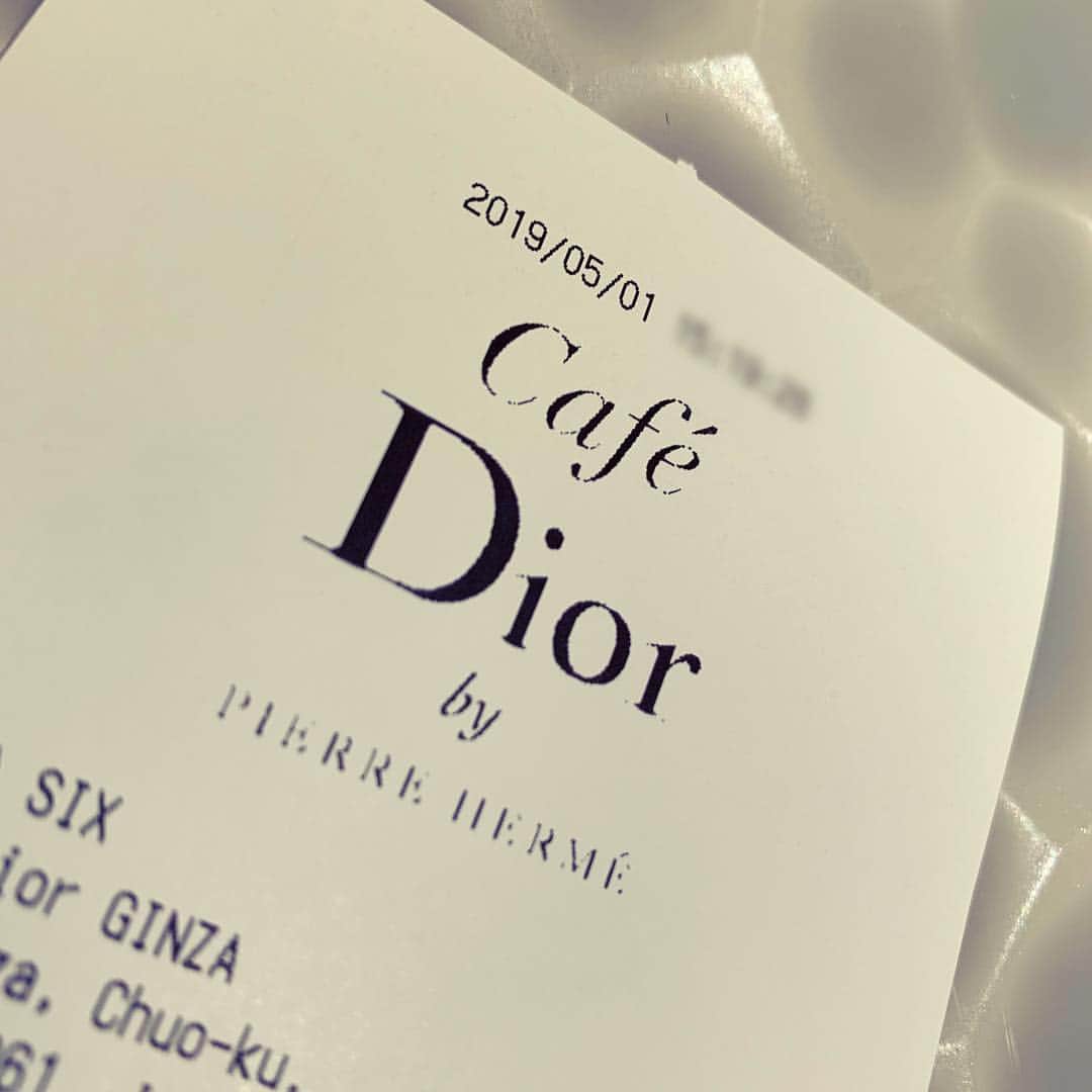 松野井雅（原紗央莉）さんのインスタグラム写真 - (松野井雅（原紗央莉）Instagram)「🌟☕️💠💕💎💕 (こう見えて冷たい飲み物〜😂) 女の子ぉぉ…な、ひととき❤︎また行きたいな❤︎ #diorcafe #カフェ巡り」5月3日 19時30分 - miyavimatsunoi