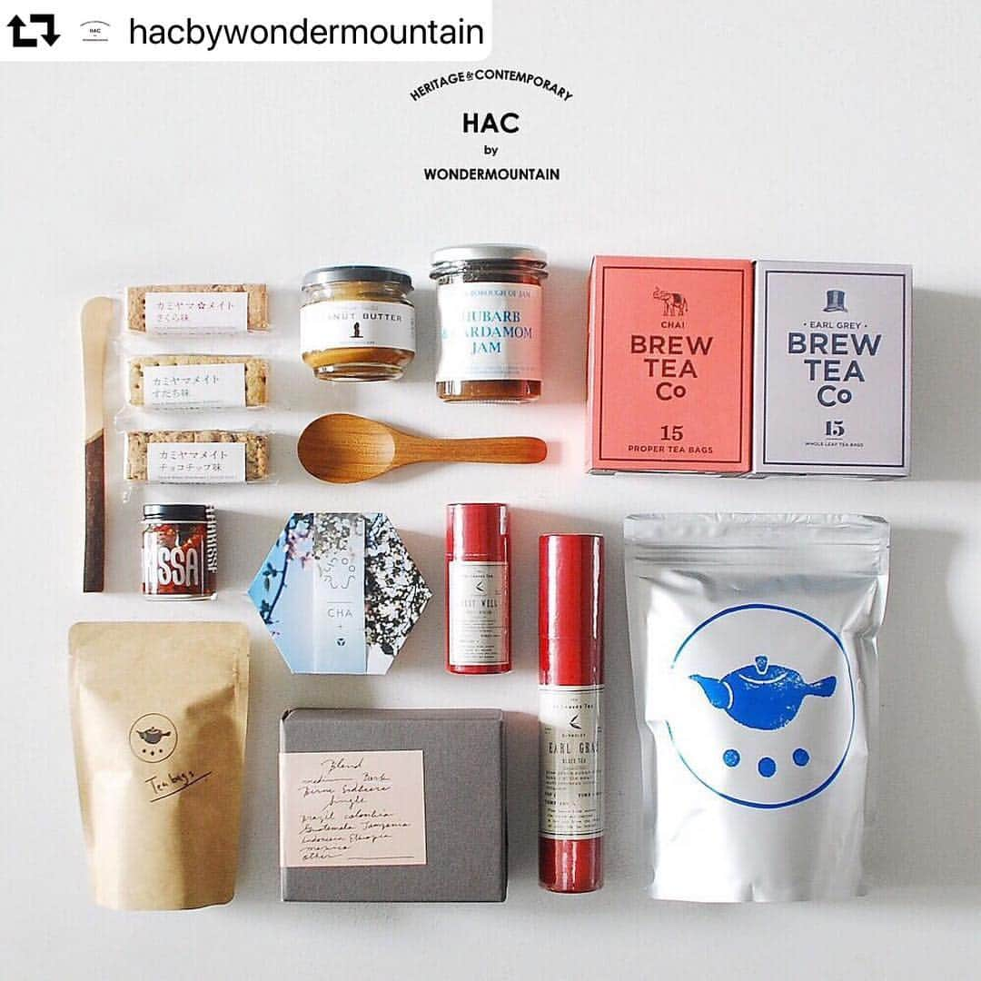 wonder_mountain_irieさんのインスタグラム写真 - (wonder_mountain_irieInstagram)「#repost @hacbywondermountain ・・・ _ 当店では贈り物、お土産にもおすすめなフードも取り揃えています。ラッピングも承っています。ぜひお手にとりご覧ください。 オンラインストアでもご注文頂けます。 (※一部店頭のみでの取扱商品もございます) _ 〈online store / @digital_mountain〉 http://www.digital-mountain.net/shopbrand/l_foods/ _ 【オンラインストア#DigitalMountain へのご注文】 *24時間注文受付 *1万円以上ご購入で送料無料 tel：084-983-2740 _ We can send your order overseas. Accepted payment method is by PayPal or credit card only. (AMEX is not accepted)  Ordering procedure details can be found here. >> http://www.digital-mountain.net/smartphone/page9.html _ blog > http://hac.digital-mountain.info _ #HACbyWONDERMOUNTAIN 広島県福山市明治町2-5 2階 JR 「#福山駅」より徒歩15分 (11:00 - 19:00 火曜定休) _ #ワンダーマウンテン #japan #hiroshima #福山 #尾道 #倉敷 #鞆の浦 近く _ 系列店：#WonderMountain @wonder_mountain_irie _ #HAPPYNUTSDAY #BREWTEACO #farleavestea #LondonBoroughofJam #DADANUTS #KONISHIKOFFEE #有元くるみ #HARISSA #すすむ屋茶店 #ushiochocolatl #ウシオチョコラトル #foochocolaters #foodhubproject #カミヤマメイト」5月3日 19時34分 - wonder_mountain_