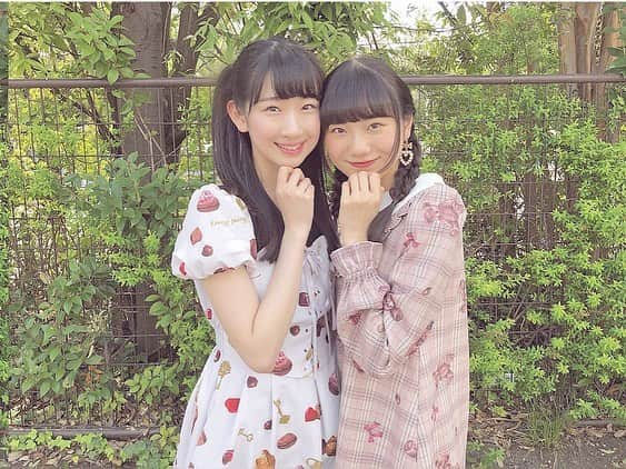 高橋七実さんのインスタグラム写真 - (高橋七実Instagram)「・ ・ 今日の#ワンピース は可愛い系の🧸🎀🗝 ・ なんとみゆみゆと同じブランドでした😳 ・ 私あまり着ない感じのお洋服なので、かなりレアです。笑 ・ ・ #藤崎未夢 #高橋七実 #ハーフツイン #してみました #しばらくしないかも #とにかく #みゆみゆ が #可愛い」5月3日 19時56分 - nanami.t_0707