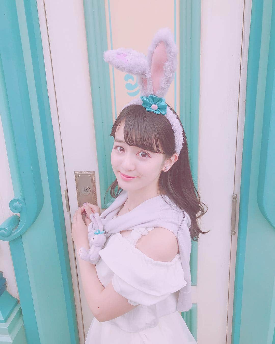 中川梨花さんのインスタグラム写真 - (中川梨花Instagram)「まさかゴールデンウィークにディズニーに行けるとは思わなかった🤤💕🎵🐭 . . . . #東京ディズニーシー #ステラルー #ステラルーコーデ」5月3日 20時09分 - rikanakagawa_official