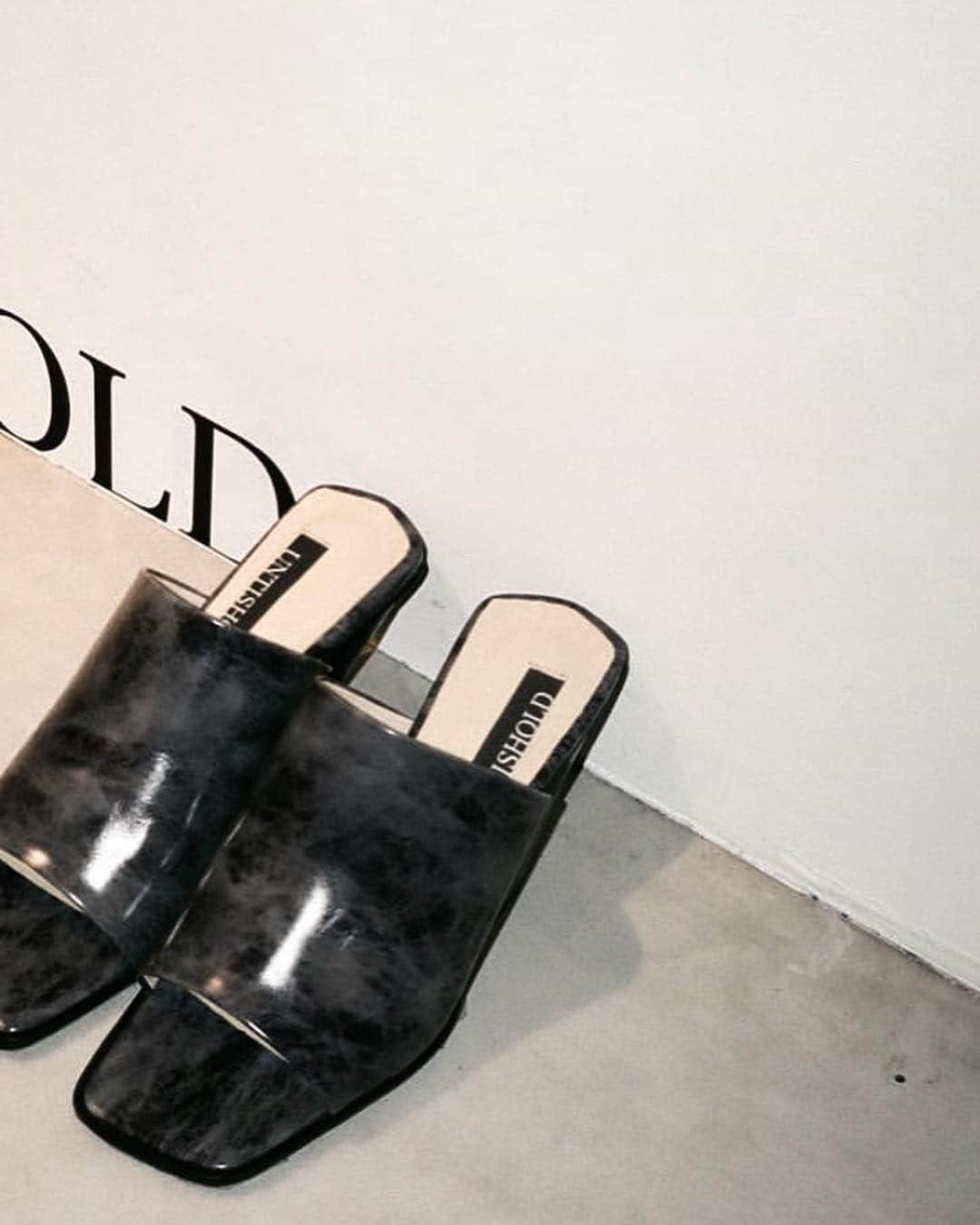 中村くるみさんのインスタグラム写真 - (中村くるみInstagram)「New sandal♥ @untishold_official #untishold」5月3日 20時43分 - __k_r_m__