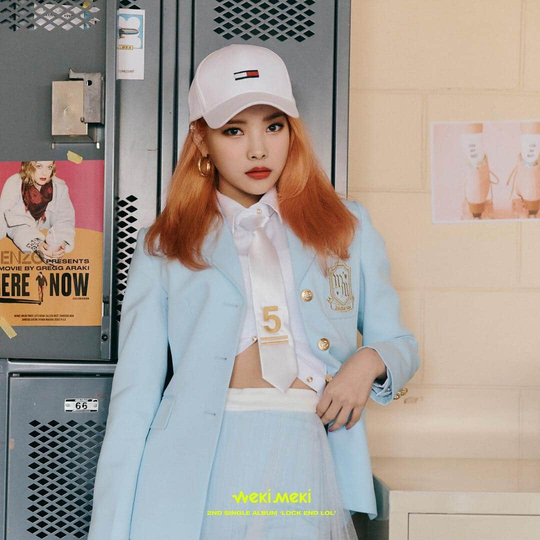 Weki Mekiさんのインスタグラム写真 - (Weki MekiInstagram)「WEKI MEKI 2ND SINGLE ALBUM [LOCK END LOL] ⠀⠀⠀ 'LOCK' THE SCHOOL - OFFICIAL PHOTO 🎸 2019.05.14 COMING SOON 🔐 ⠀⠀⠀ #위키미키 #WEKIMEKI #LOCKENDLOL #PickyPicky」5月3日 12時01分 - weki_meki