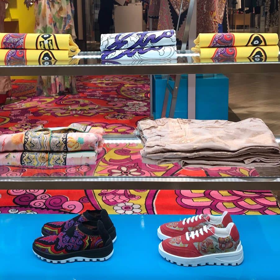 HANKYU.MODEさんのインスタグラム写真 - (HANKYU.MODEInstagram)「PACIFIC ZEN by ETRO Until 5/7 At 5F Cotocoto Stage 51  #Hankyu #HANKYUMODE #umedahankyu #阪急うめだ本店 #うめだ阪急 #阪急百貨店 #osaka #umeda #mode #etro #エトロ #dress #ドレス」5月3日 12時02分 - hankyumode