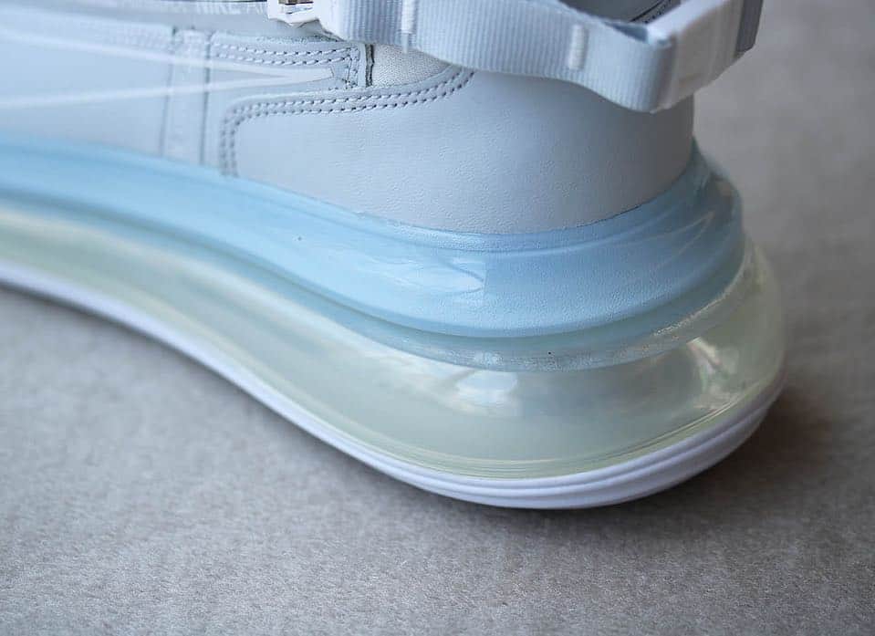 A+Sさんのインスタグラム写真 - (A+SInstagram)「2019 .5 .4 (sat) in store ■NIKE AIR MAX 720 SATRN COLOR : PURE PLATINUM SIZE : 26.0cm - 29.0cm PRICE : ¥20,000 (+TAX) ・ #a_and_s #NIKE #NIKEAIRMAX720 #NIKEAIRMAX720SATRN」5月3日 13時14分 - a_and_s_official