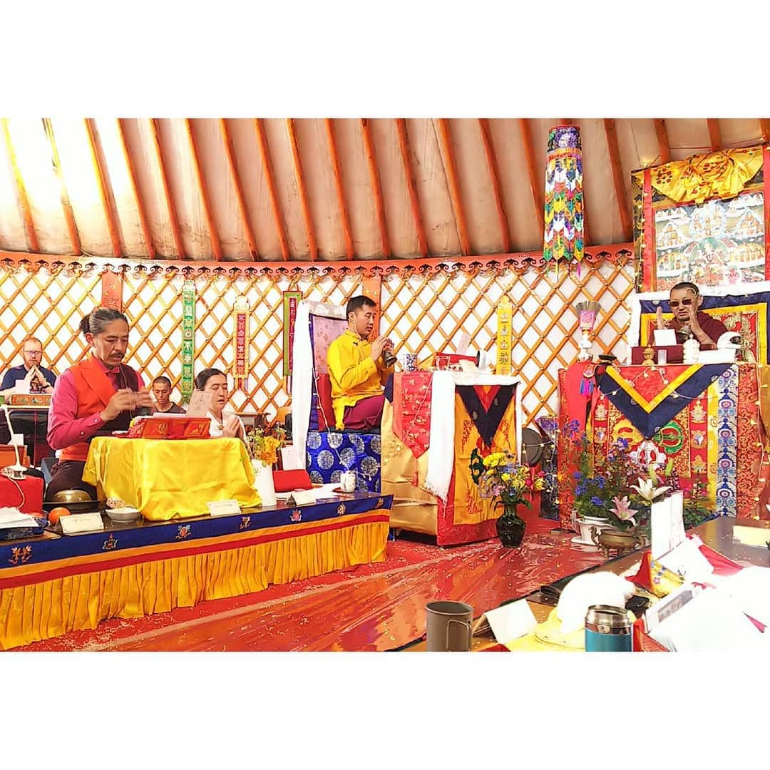 信國太志のインスタグラム：「With Patrul rinpoche ,Lopon Tsering Gonpo and noble sangha members Golden practice on golden week.」