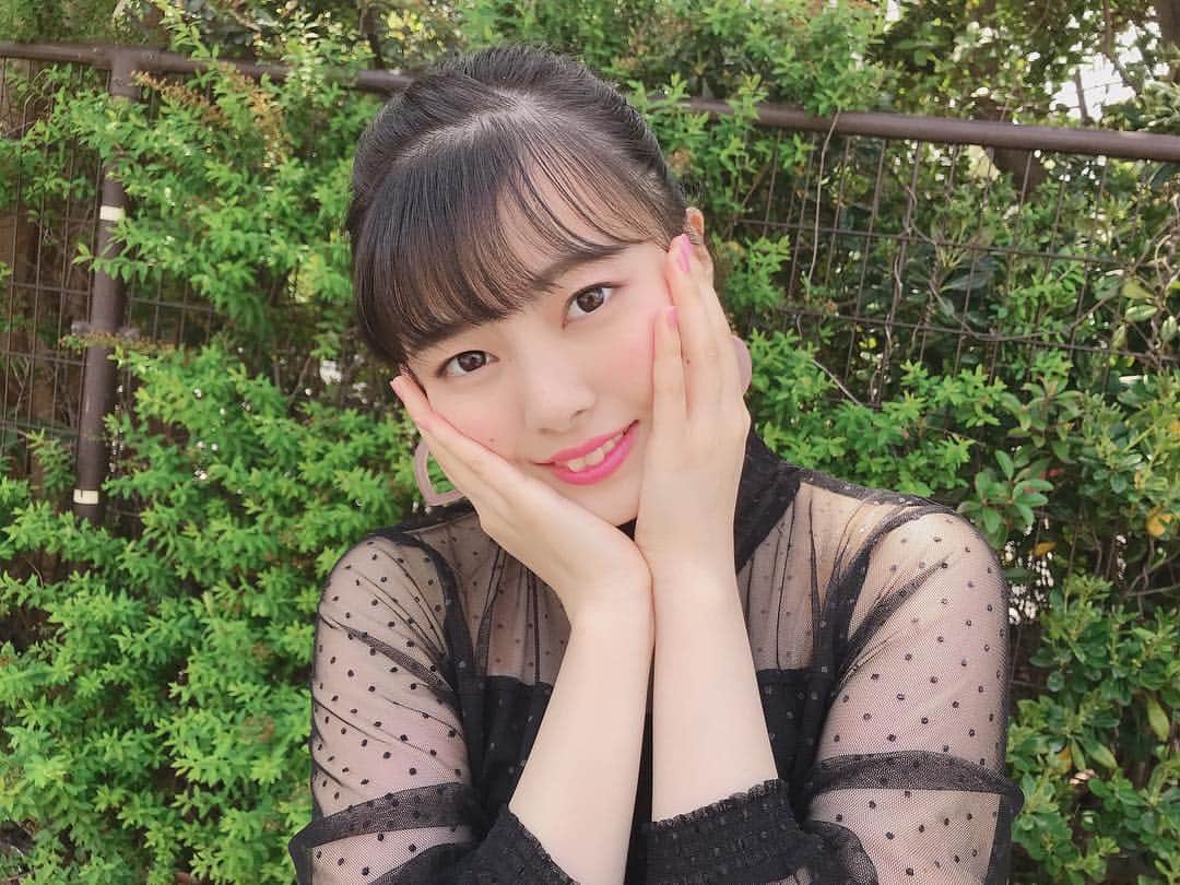 角ゆりあのインスタグラム：「♥♥♥ . . . 令和初の握手会ありがとうございました☺️ 今日、めっちゃ暖かくて過ごしやすかった🥺✨ そして今日はプチプラコーデ✨ #令和 #初握手会」