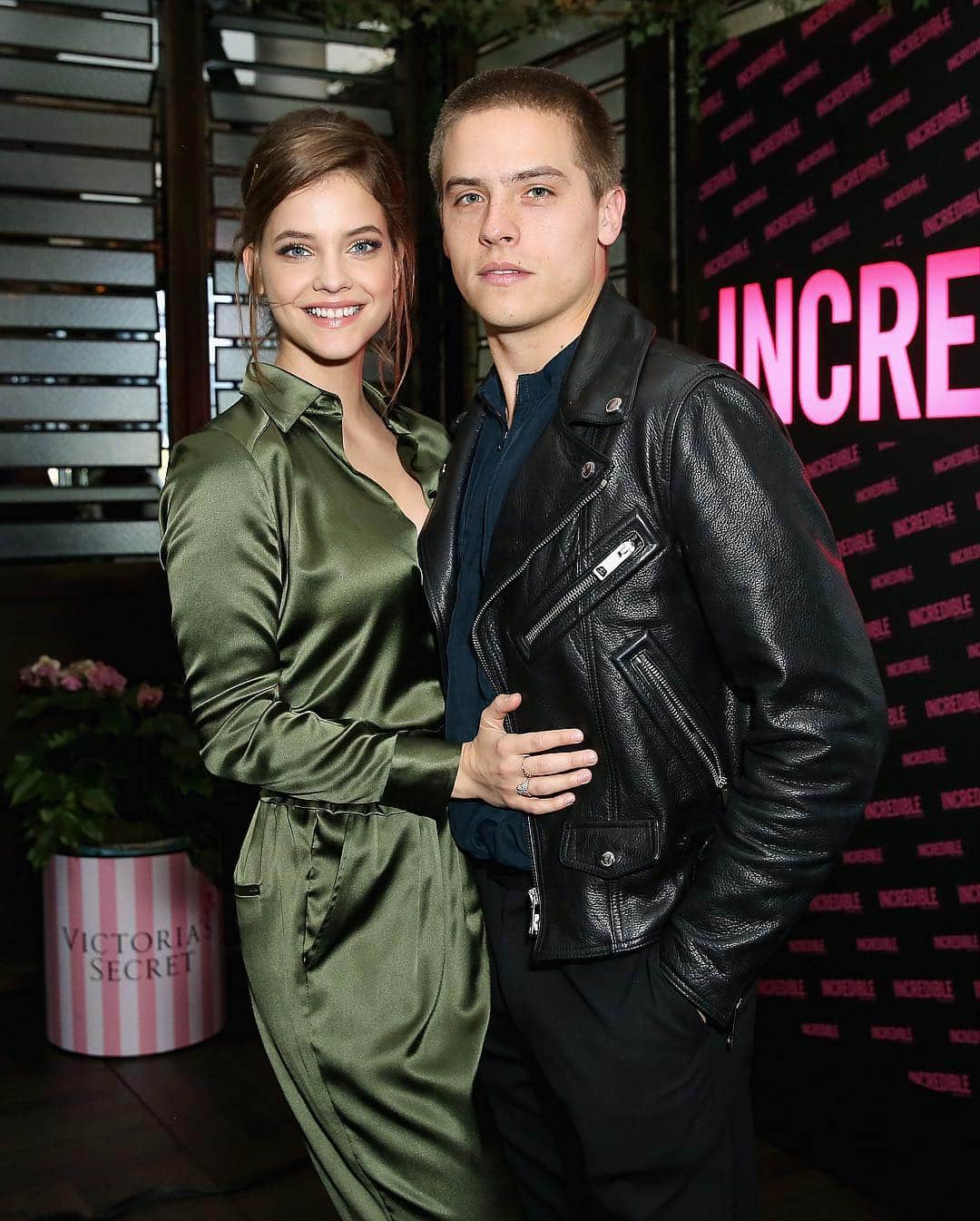 Just Jaredさんのインスタグラム写真 - (Just JaredInstagram)「@realbarbarapalvin gets support from boyfriend @dylansprouse while attending events for @victoriassecret  #BarbaraPalvin #DylanSprouse #VictoriasSecret Photos: Getty」5月3日 14時20分 - justjared