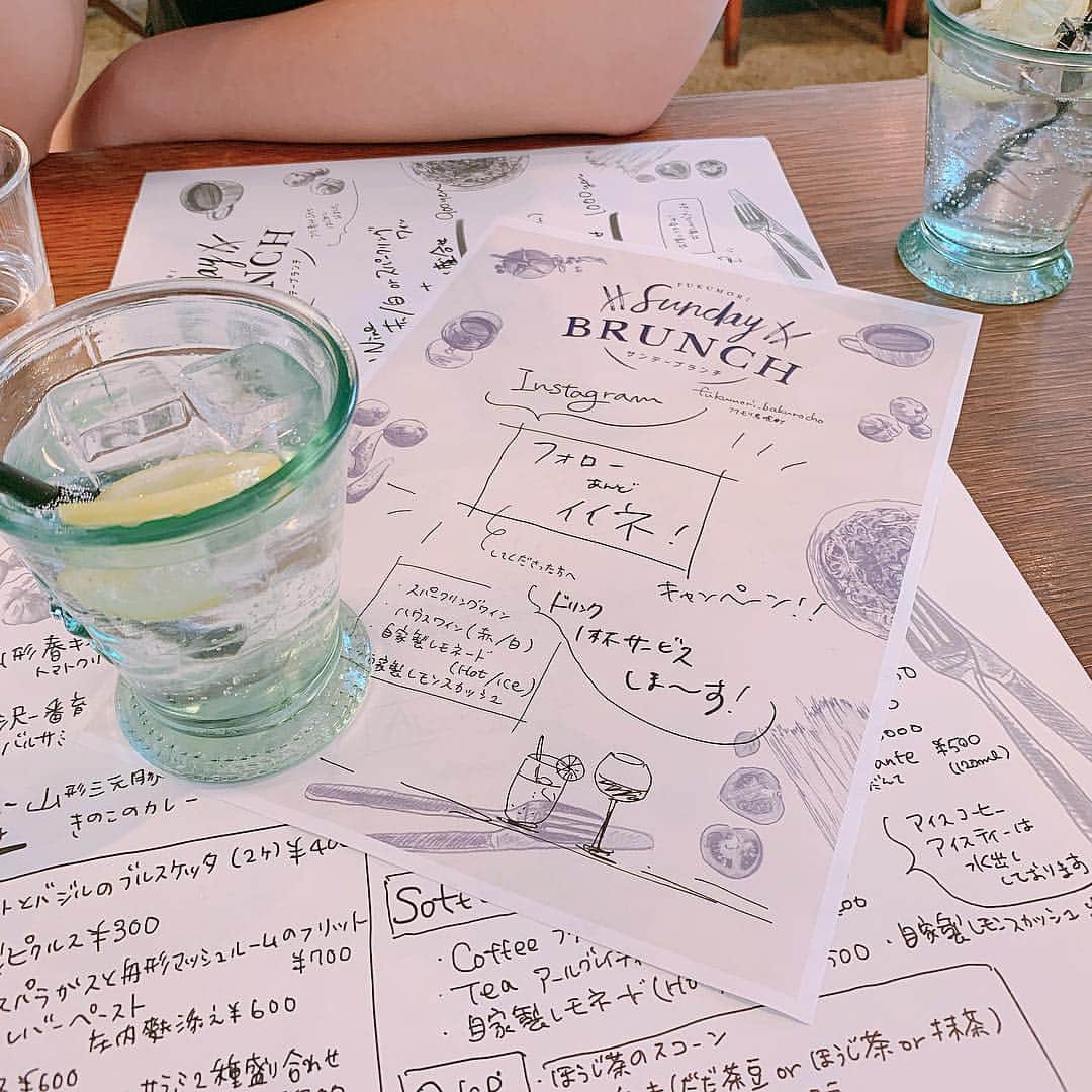 齋藤智奈美のインスタグラム：「___ ふらっと入ったお店 フォローといいねしたら ドリンク1杯サービス〜🐧💕 .  レモンスカッシュ美味しかった🍋 ご飯写真は撮り忘れたw  @fukumori_bakurocho」