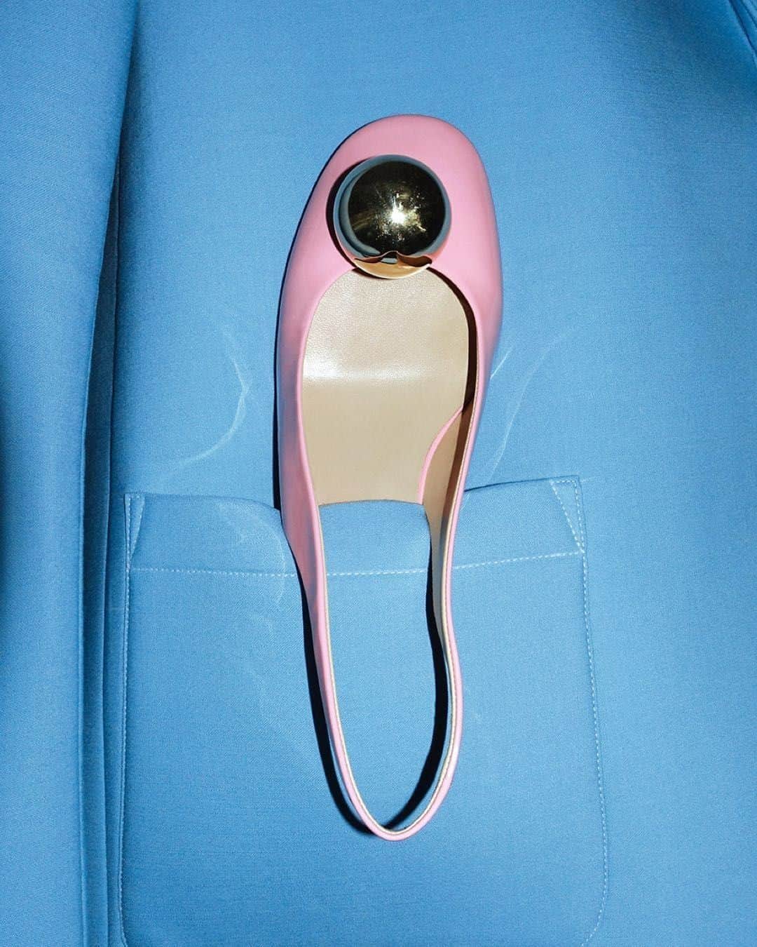 マルベリーさんのインスタグラム写真 - (マルベリーInstagram)「Poppy Pocket: Our Poppy Sphere ...