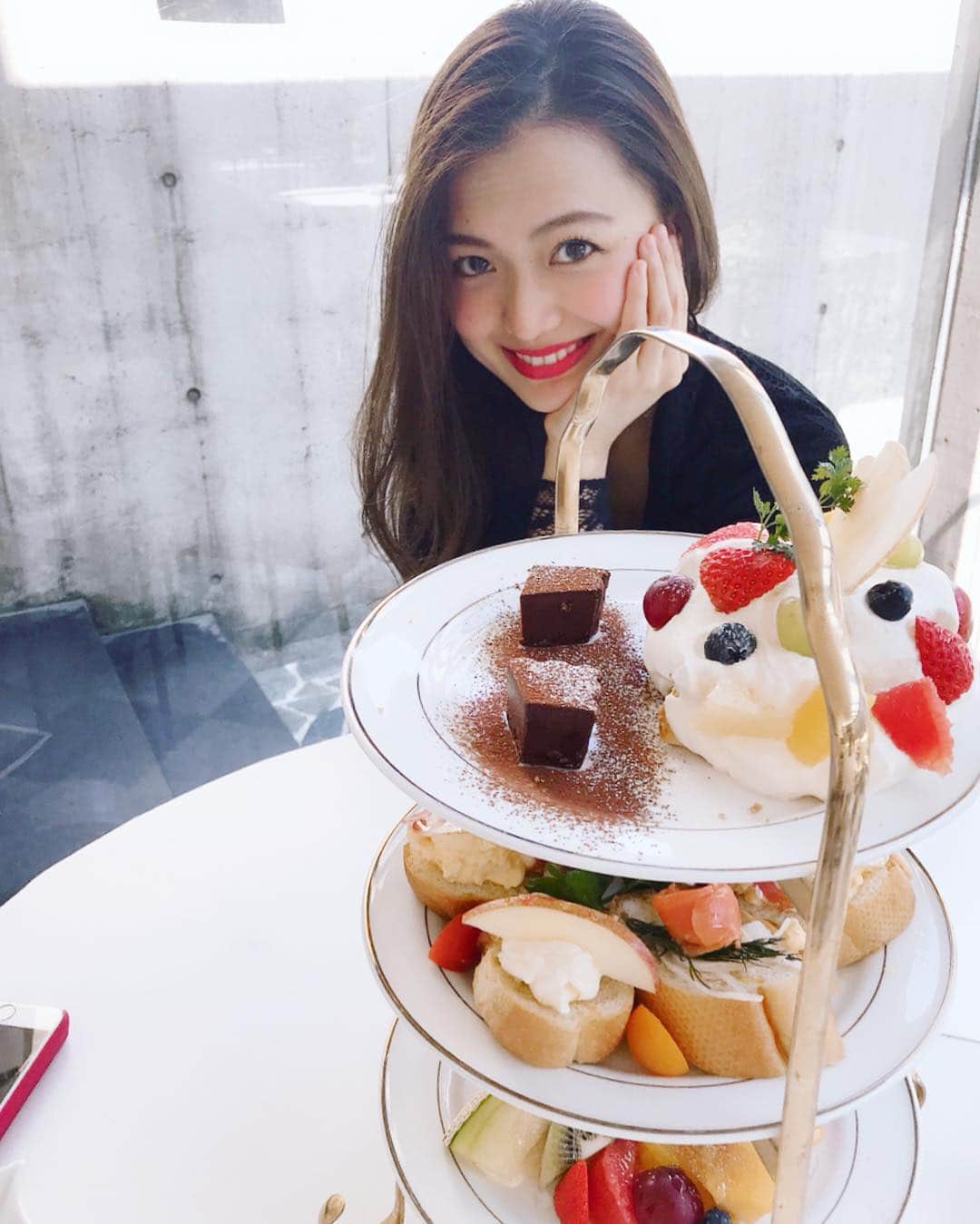 苅谷なつみのグルメインスタ