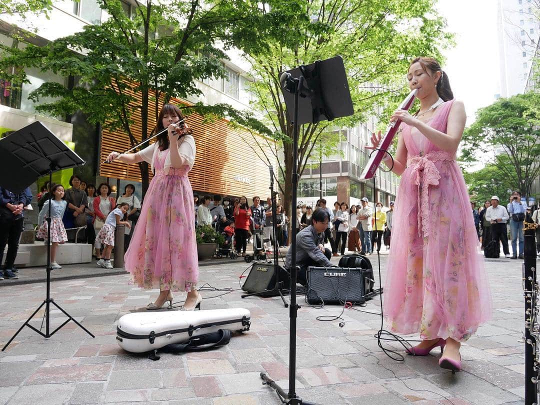 若林愛さんのインスタグラム写真 - (若林愛Instagram)「Megumi♡Keiのラフォルジュルネ💓 相方・バイオリン天野恵ちゃんと🎻 Megumi♡Kei４周年記念ライブは7/5に決定！六本木クラップス！ぜひ予定して下さい♫ #クラリネット #wearebuffet #clarinet #crampon #バイオリン #若林愛 #天野恵 #ラフォルジュルネ #エリアコンサート」5月3日 21時09分 - megumi.cl