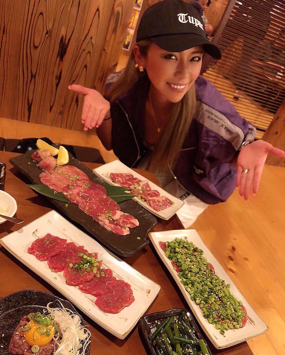 角田麻央のグルメインスタ