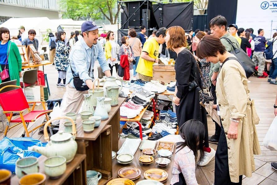 J-WAVEさんのインスタグラム写真 - (J-WAVEInstagram)「『J-WAVE LISTENER’S MARKET 2019』にお越し頂きありがとうございました💓  5月2日・3日の2日間、様々なショップの他、番組やナビゲーターのフリーマーケット、ミニライブなど盛りだくさんの内容でお届けしました✨  #jwave #リスマ #リスナーズマーケット #六本木ヒルズアリーナ」5月3日 17時26分 - jwave813