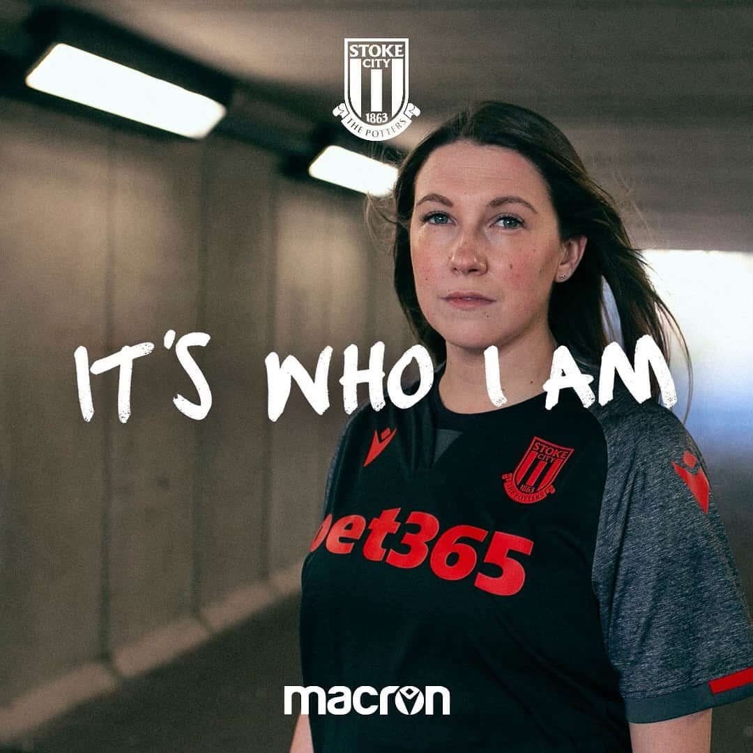 ストーク・シティFCさんのインスタグラム写真 - (ストーク・シティFCInstagram)「🔴⚪️ x 🖤 2019/20 replica kits are on sale now! #SCFC 🔴⚪️」5月3日 17時15分 - stokecity