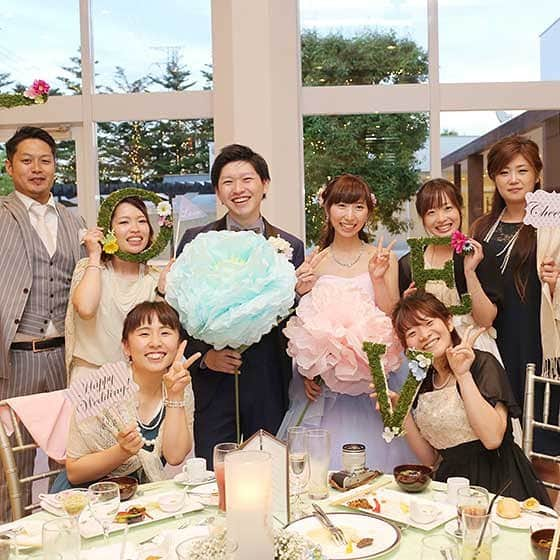 Dears Weddingさんのインスタグラム写真 - (Dears WeddingInstagram)「ブランレヴュー宇都宮アクアテラス﻿ (@blancrevue_wedding )の #ウェディングレポ をご紹介！﻿﻿﻿﻿﻿ ﻿﻿﻿﻿﻿ テーマは「A Smile Full Wedding」﻿﻿﻿﻿﻿ ﻿﻿﻿﻿﻿ ↓↓詳しくは店舗公式サイトから「ウエディングレポート」をCHECK↓↓﻿﻿﻿﻿ https://www.dearswedding.jp/blancrevue/」5月3日 17時51分 - dearswedding