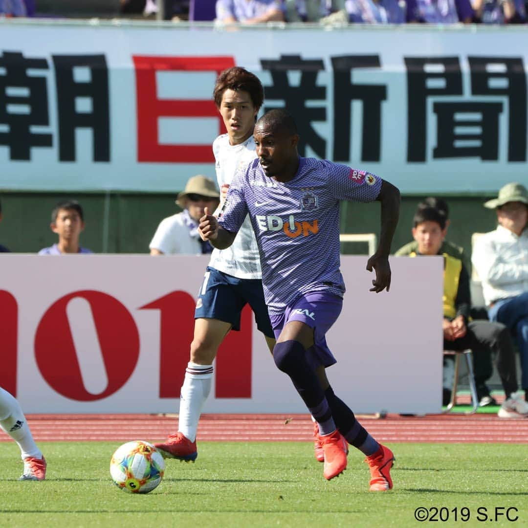 サンフレッチェ広島さんのインスタグラム写真 - (サンフレッチェ広島Instagram)「⚽明治安田生命J1リーグ第10節　試合結果⚽ サンフレッチェ広島　0-1　横浜F・マリノス 前半：0-1 後半：0-0  今季最多となる23,559名の方にご来場いただき、たくさんのご声援をありがとうございました。  #稲垣祥選手 #渡大生選手  #柏好文選手 #佐々木翔選手  #大迫敬介選手  #吉野恭平選手  #ハイネル選手  #城福浩監督  #川辺駿選手  #sanfrecce #ICHIGAN」5月3日 17時55分 - sanfrecce.official