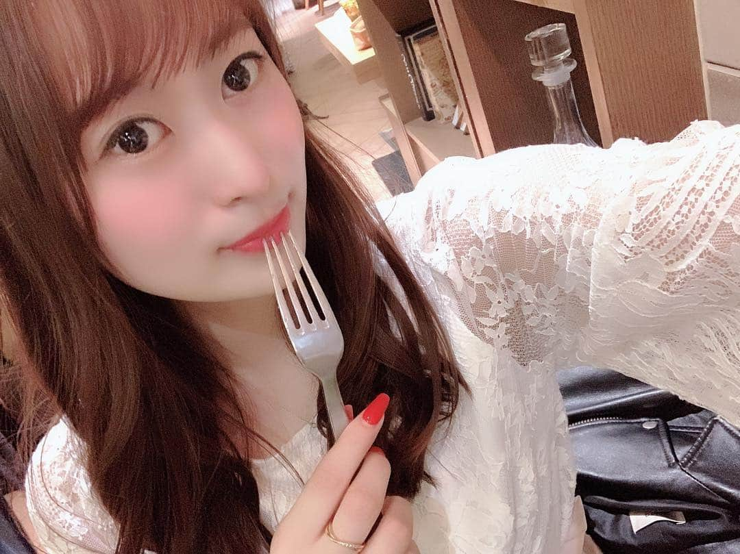 三浦亜莉沙さんのインスタグラム写真 - (三浦亜莉沙Instagram)「.﻿ 友達とカフェ🍴﻿ .﻿ .﻿ #渋谷﻿ #渋谷カフェ﻿ #カフェ」5月3日 17時57分 - arisa_0720