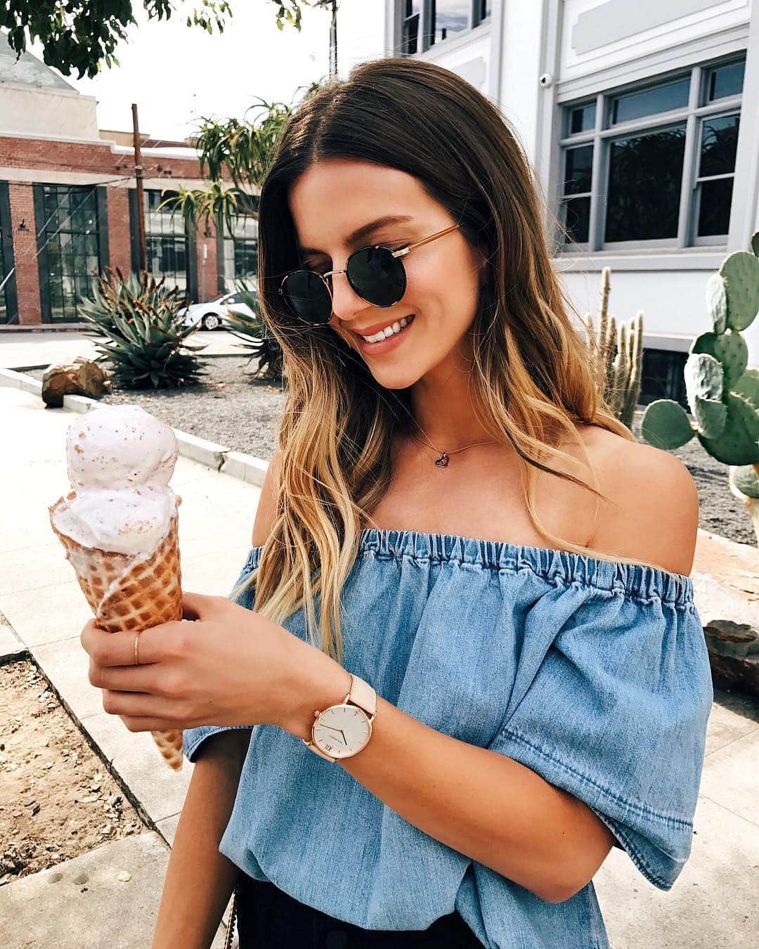 PAUL HEWITTさんのインスタグラム写真 - (PAUL HEWITTInstagram)「Ice cream solves everything. 🍧⚓️ (photo @michelletakeaim) #getAnchored #paulhewitt #sailorline __ #icecream #summer #summeressentials #outfitinspiration #outfit #look #ootd #fashion #instafashion #womensoutfit #outfitinspiration #fashionlook」5月3日 18時00分 - paul_hewitt