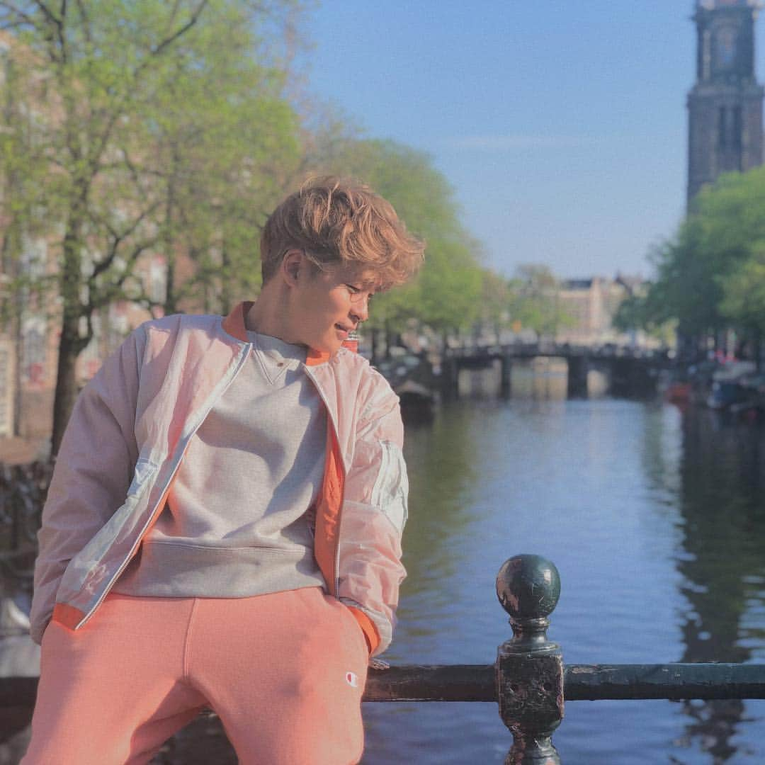 広海・深海さんのインスタグラム写真 - (広海・深海Instagram)「Hi Amsterdam:-) #pride  #gay #ootd」5月3日 18時03分 - twins_tokyo