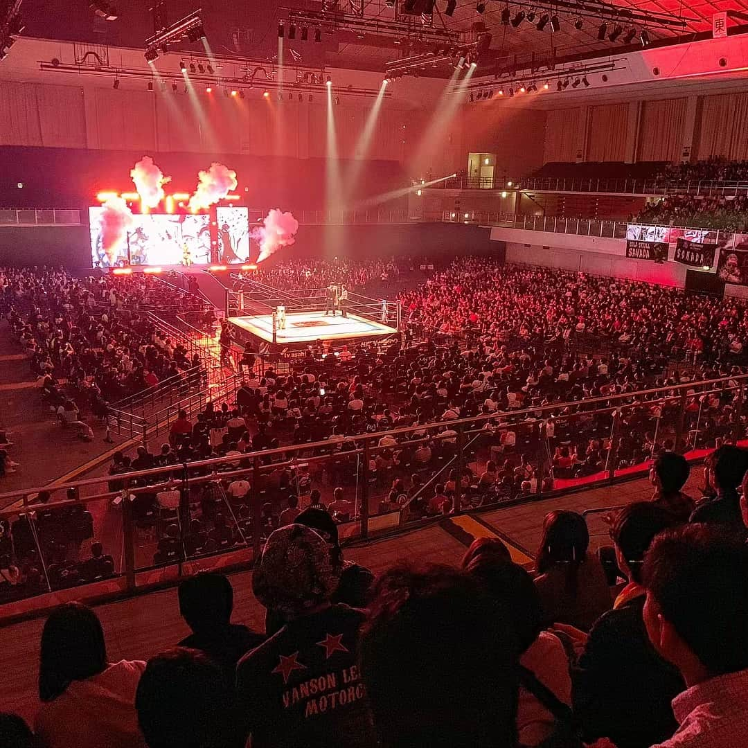 新日本プロレスさんのインスタグラム写真 - (新日本プロレスInstagram)「#NJDONTAKU in FUKUOKA!! 🔥 Day 01!!🦁🍜 #njpw #新日本プロレス #プロレス #福岡国際センター」5月3日 18時08分 - njpw1972