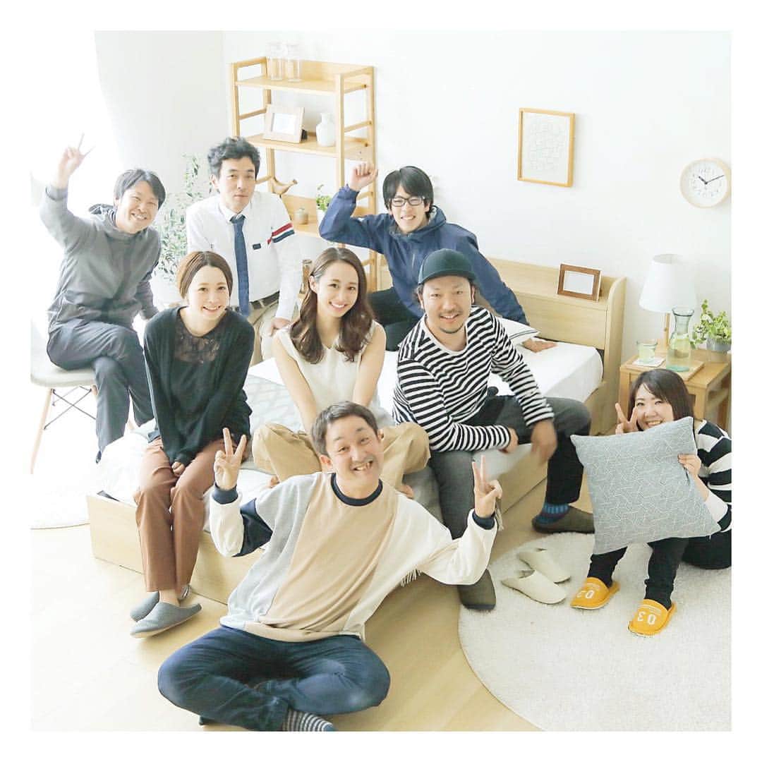 筒井萌子のインスタグラム：「* 広島で #モダンデコ さんの撮影をした時◟́◞̀♡ 和気あいあいととっても楽しい撮影だったなぁ\♡/ 最後に集合写真撮ったの✨またご一緒出来ますように♪ ・ #筒井萌子 #女優 #actress #モデル #model #岡山 #rosarymoon  #shooting #instagood #instalike #converse #撮影 #followme #instalike #ブリヂストン #ブリヂストンゴルフ #tommyjeans #dhoric #snidel #lee #ゴルフ #ゴルフ女子 #ゴルフデビュー #ゴルフコンペ #ゴルフコーデ #ヨークシャテリア」