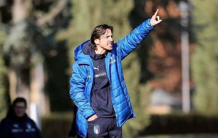 サッカーイタリア代表さんのインスタグラム写真 - (サッカーイタリア代表Instagram)「#Under18🇮🇹 Ultimo test della stagione a Codroipo contro l’Austria: convocati 20 #Azzurrini . La gara si giocherà mercoledì 8 maggio alle ore 14.30. Sono 23 i precedenti tra le due Nazionali: per la squadra azzurra 11 vittorie, 5 pareggi e 7 sconfitte . . #VivoAzzurro」5月3日 18時41分 - azzurri