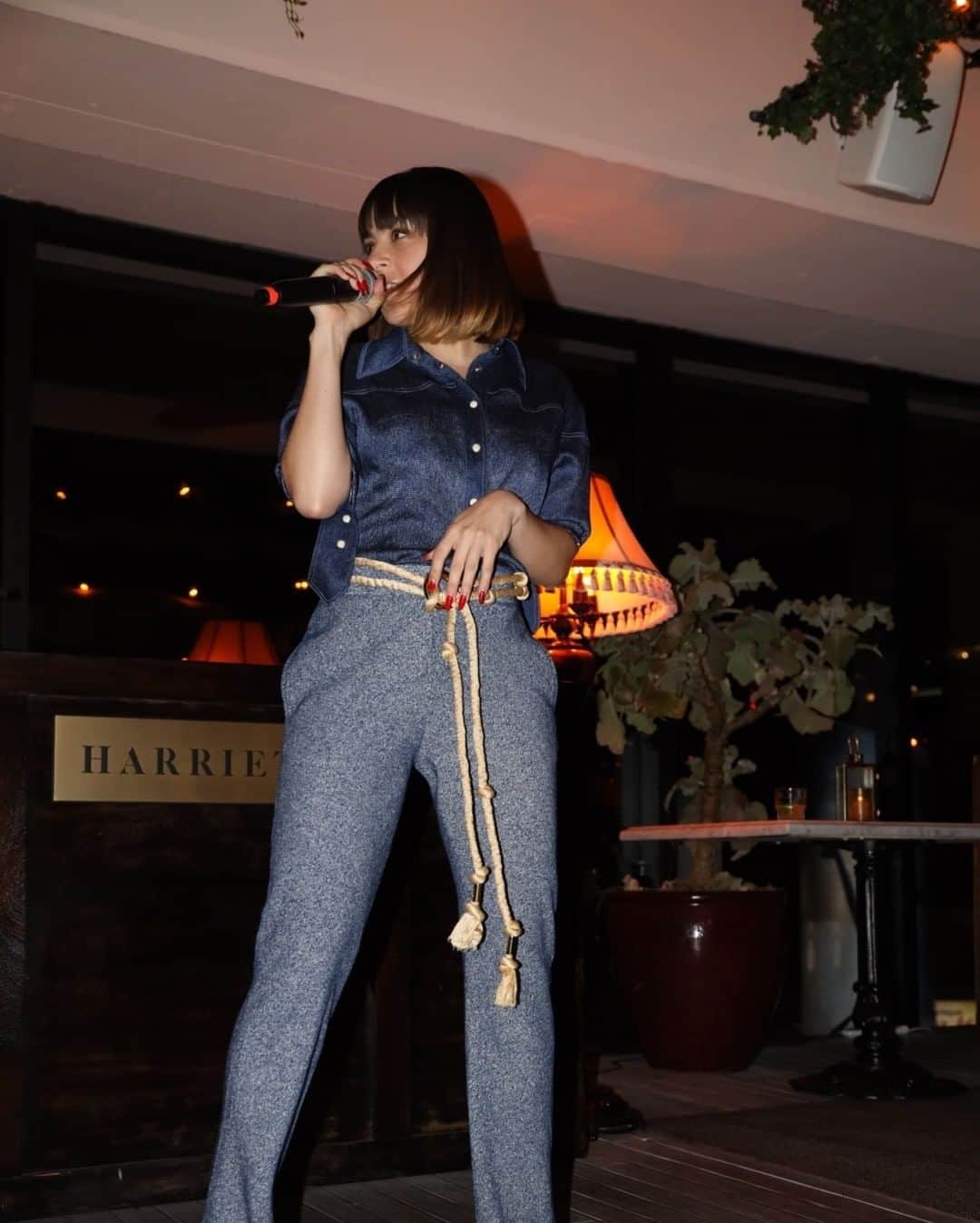 Flaunt Magazineさんのインスタグラム写真 - (Flaunt MagazineInstagram)「@charli_xcx brought us back to 1999 last night helping Flaunt and @Chloe Celebrate a Change of Seasons at @harrietsrooftop Go to Flaunt.com to see all the photos.⠀⠀⠀⠀⠀⠀⠀⠀⠀ ⠀⠀⠀⠀⠀⠀⠀⠀⠀ Photo by @mayhe.me⠀⠀⠀⠀⠀⠀⠀⠀⠀ ⠀⠀⠀⠀⠀⠀⠀⠀⠀ #Chloe #harriets #flaunt #flauntmagazine #flauntdotcom」4月19日 10時45分 - flauntmagazine