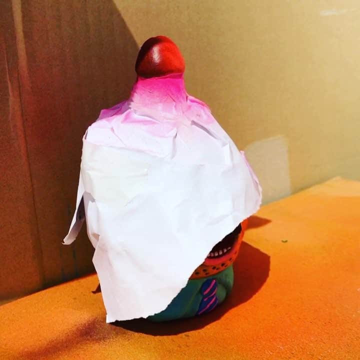 デハラユキノリのインスタグラム：「クソ下品シリーズ(6月個展用) Fucking vulgar figure series #dehara  #deharayukinori  #satoshiyamamoto」