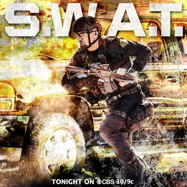 シェマー・ムーアさんのインスタグラム写真 - (シェマー・ムーアInstagram)「Homies, Fans, n Baby Girls!!! Tonight kicks off our end of season run with 5 WEEKS in a row of ALL NEW episodes of #SWAT ......East Coast .. we’re coming at ya FAST .... TUNE  IN NOW.... for everyone else TUNE in at 10/9c TONIGHT!!!!! 💣🔥💥👊🏽💪🏽 #rollswat #swatcbs #lapdswat」4月19日 10時54分 - shemarfmoore