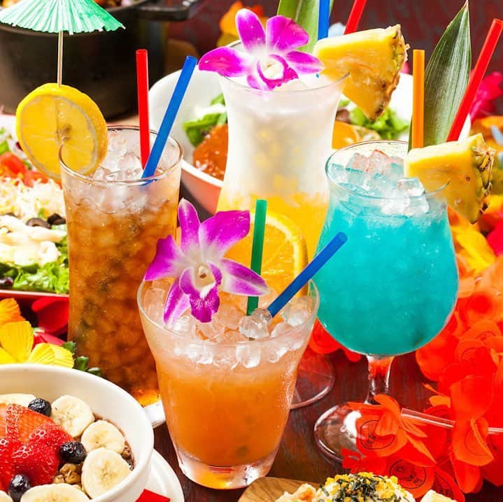 アロハテーブルさんのインスタグラム写真 - (アロハテーブルInstagram)「. -ハワイアンカクテル- 常夏の雰囲気をたっぷり堪能♪  コースでの飲み放題でもお楽しみいただけます。  #alohatable #アロハテーブル #ハワイアンカクテル」4月19日 11時01分 - alohatable_jp