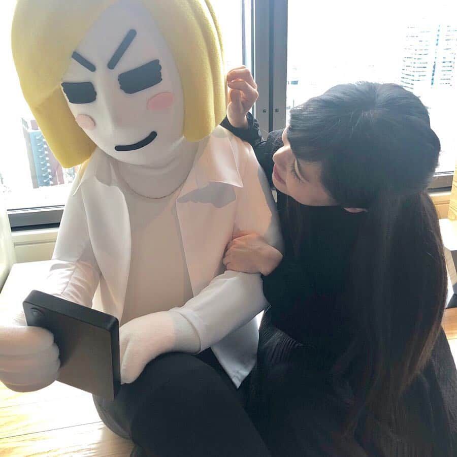 小倉可愛のインスタグラム：「・ 私たちのLINE公式アカウントとLINE blogが開設されるということでLINEさんにお邪魔してきました  社内めっちゃおしゃれだし、素敵な会社だった〜」