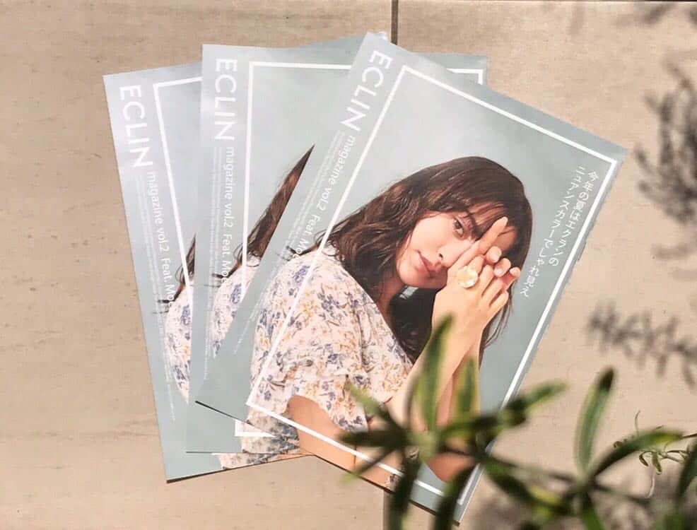 ECLIN(エクラン)さんのインスタグラム写真 - (ECLIN(エクラン)Instagram)「《 magazine vol.2 》 . 本日、magazine vol2が本日公開いたします！ model: @moeka_nozaki  stylist: @akane_kitsunai  hairmake:Rei Fukuoka photgrapher:Ikkei Teranaka edit:Naoko Hirose designer:Mami Tamada . 野崎萌香さんおすすめコーデや スタイリスト橘内茜さんのおすすめポイントを ご紹介しております❤︎ 店頭・WEBでぜひご覧ください。 (WEB STOREの公開は12:00です。) . #ECLIN #model #moekanozaki #stylist #akanekitsunai #magazine #summer #19summer #エクラン #モデル #野崎萌香 #スタイリスト #橘内茜 #マガジン #夏 #夏服」4月19日 11時29分 - eclin_official