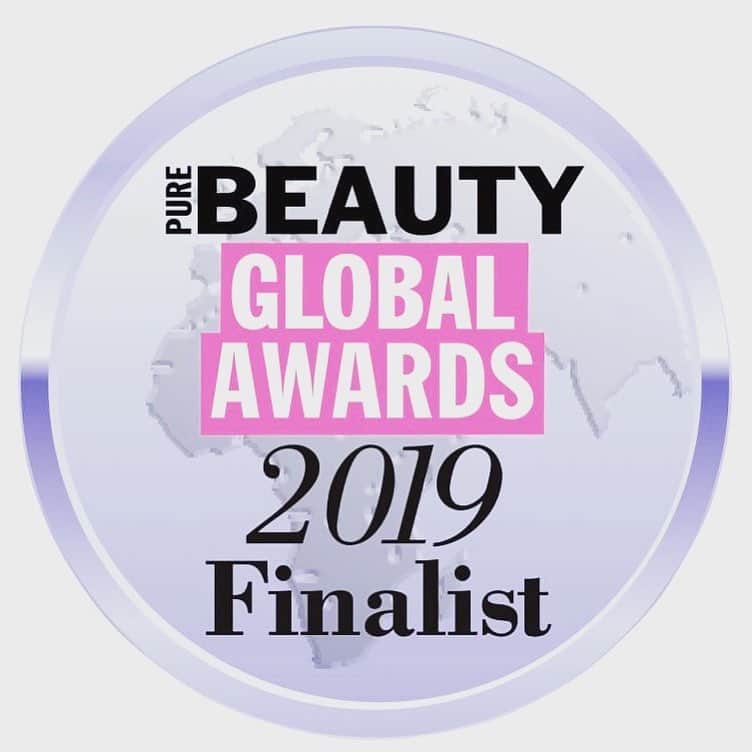 Dualorganicのインスタグラム：「Pure Beauty Global Award2019で、DUAL OrganicがBest New Skin Care TreatmentのFinalistになりました☺  イギリスで美容健康業界に関する情報を発信しているHPCi Media社が主催するアワードで、年に一度、現在までに計19回開催され、革新的でクリエイティブな商品が選ばれます。 審査方法は、過去12か月以内にイギリスで発売された商品が対象で、HPCi Media社が発行しているPure Beauty(ピュア ビューティ)誌の読者と編集者によって選定されます。  これからもDUAL ORGANICは、みなさまの笑顔を増やせるよう、頑張ります！  #DUALORGANIC #敏感肌 #スキンケア #大人ニキビ #オーガニック #薬用 #肌荒れ」