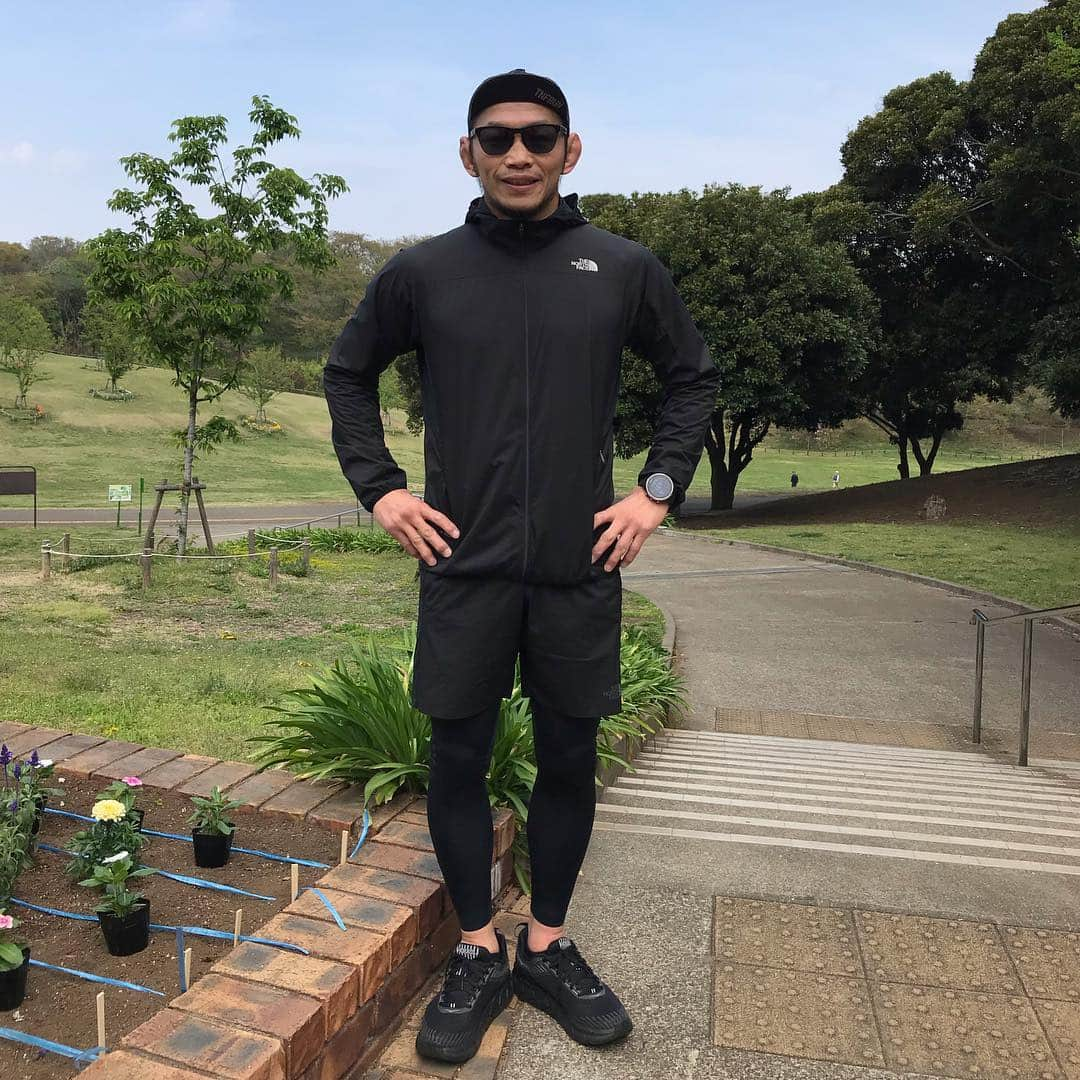 宇野薫さんのインスタグラム写真 - (宇野薫Instagram)「UNORUN  今朝は久しぶりに根岸森林公園を 走りました！  #unorun #oymgram #tnf #tnfjp  #tnfrun #hokaoneone  #hokaoneoneclifton5 #suunto9  #stancesocks #oakleyfrogskins  #c3fit #neutralworks  #ノースフェイス #ニュートラルワークス #スタンスソックス  #ホカオネオネ #宇野薫」4月19日 11時52分 - caoluno