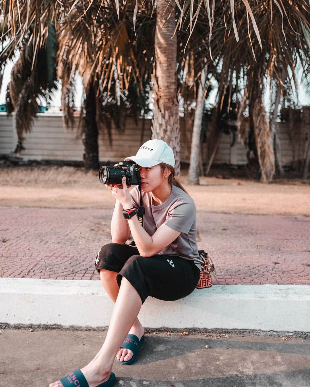 ラチャノック・インタノンのインスタグラム：「We are making photographs to understand what our lives mean to us... 📷 #nikond750 #nikonthailand #snapshot」