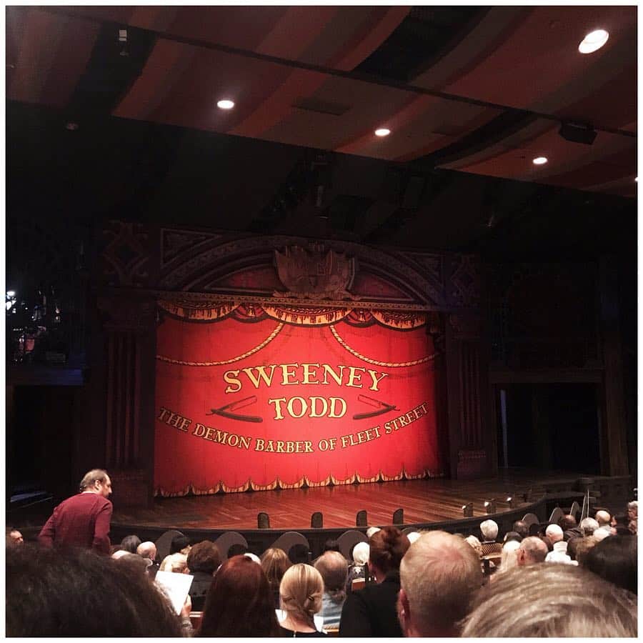 オータム・リーザーさんのインスタグラム写真 - (オータム・リーザーInstagram)「Recent theater treats:  1. @niavardalos in her gorgeous production of @cherylstrayed‘s heart-wrenching #TinyBeautifulThings, playing now at the @pasadenaplayhouse 2. @matthewbourne13’s ethereal #Cinderella at @ctgla (looking forward to Swan Lake!!) 3. #SweeneyTodd at @southcoastrep with songbird @julianahansen as Joanna ... And another weekend of #TooMuchSun at @Odyssey sseytheatre starts tonight! (DM me for a 50% off code!!)」4月19日 3時57分 - autumn_reeser