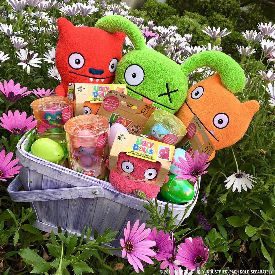 Hasbroさんのインスタグラム写真 - (HasbroInstagram)「You know who LOVES Easter baskets? #UglyDolls by Hasbro! Parents, check out our link in bio to grab yours exclusively at @Walmart! #UglyDollsMovie」4月19日 4時07分 - hasbro