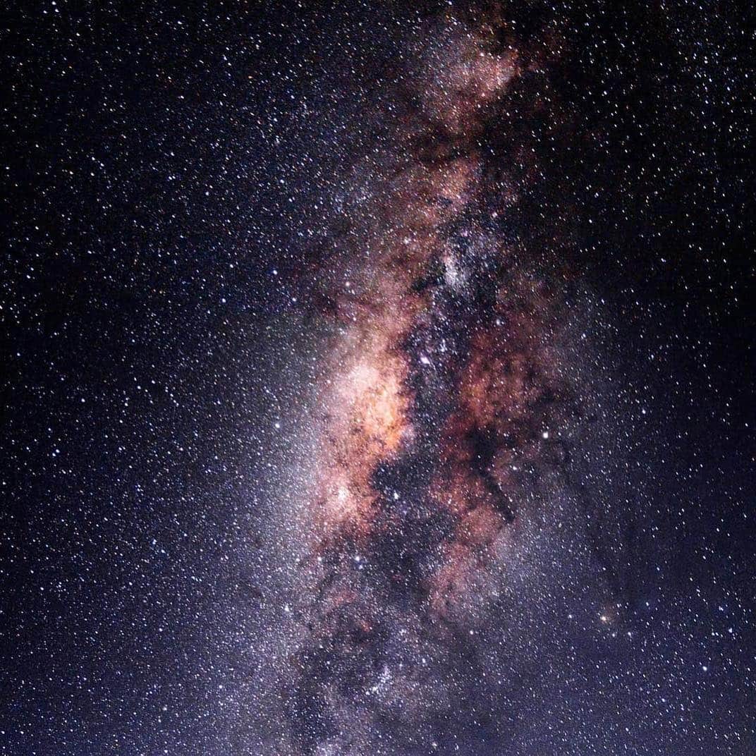 Ricoh Imagingさんのインスタグラム写真 - (Ricoh ImagingInstagram)「If you need me I’ll be contemplating how vast the universe is. 💫  This awesome capture was by our #teampentax fan @kahfiirawan.  #astrophotography #milkyway #milkywaypics #ricohimaging」4月19日 4時21分 - ricohpentax