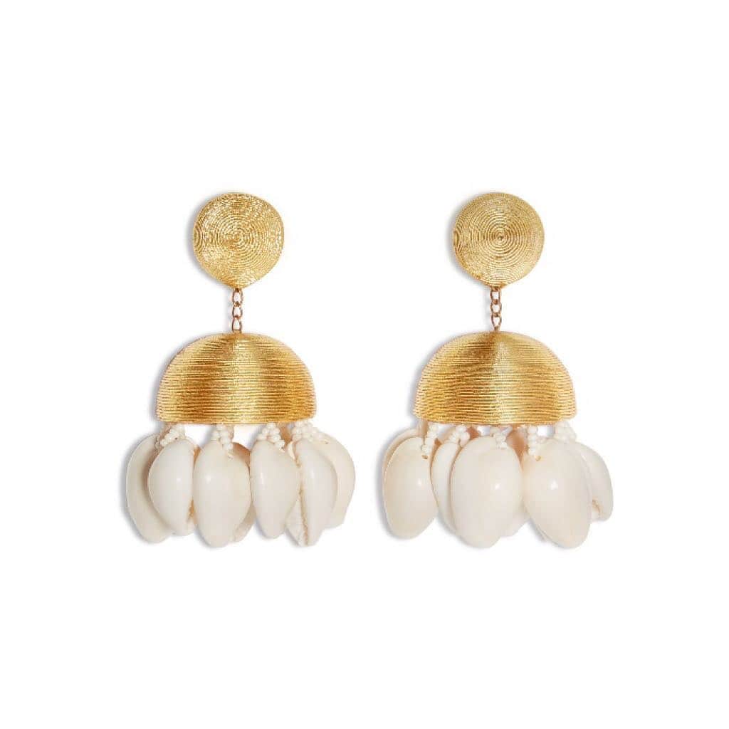 Aquazzuraさんのインスタグラム写真 - (AquazzuraInstagram)「Riviera earrings are the trendiest take on summer statement jewelry #AQUAZZURA #AQUAZZURAEscapes @rderavenel」4月19日 4時29分 - aquazzura