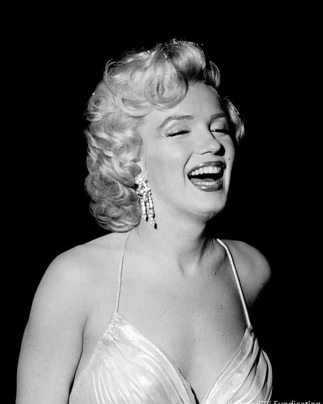 マリリン・モンローさんのインスタグラム写真 - (マリリン・モンローInstagram)「Marilyn is such a mood 😂💖 which one are you today?」4月19日 4時53分 - welovemarilyn