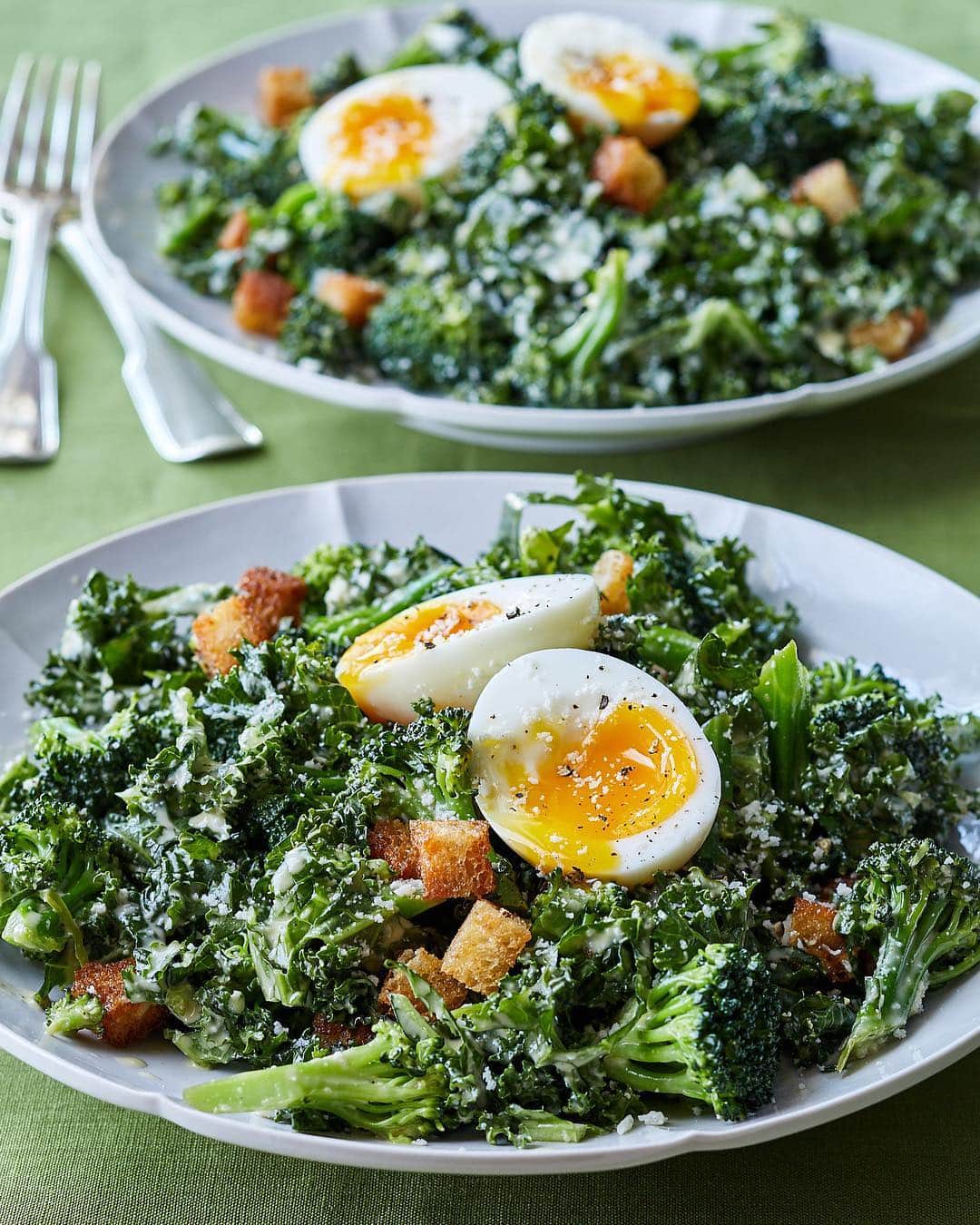 アイナ・ガーテンさんのインスタグラム写真 - (アイナ・ガーテンInstagram)「Having fun working on my next cookbook!  Broccoli & Kale Salad isn’t bad at all! 📷QuentinBacon」4月19日 5時09分 - inagarten