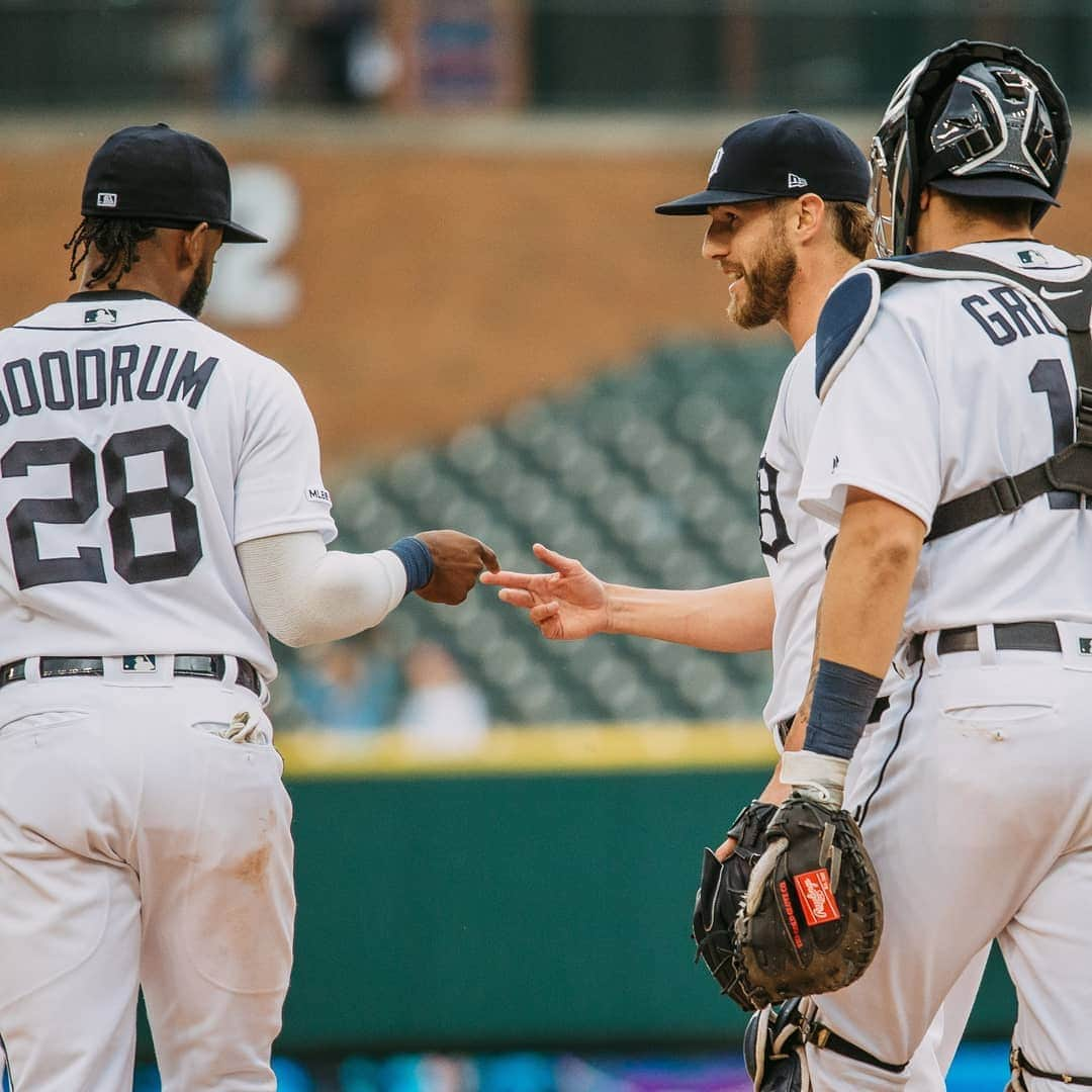 デトロイト・タイガースさんのインスタグラム写真 - (デトロイト・タイガースInstagram)「TIGERS WIN!!! #MotorOn」4月19日 5時42分 - tigers