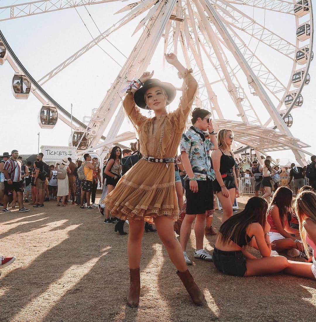 ALDO shoesさんのインスタグラム写真 - (ALDO shoesInstagram)「Kicking off the weekend early. You in? Babe @feralcreature rocked our Drerissa boots at Coachella.  Are you ready for weekend 2? Shop this look in bio. #AldoCrew #AldoShoes」4月19日 6時23分 - aldo_shoes